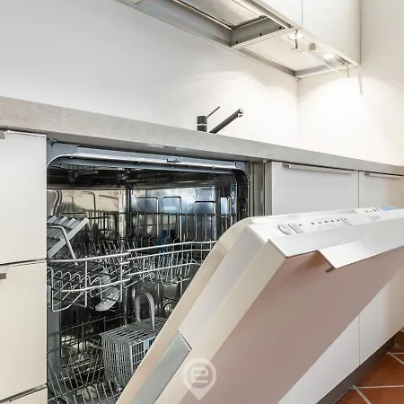 Elisabetta Apartment *